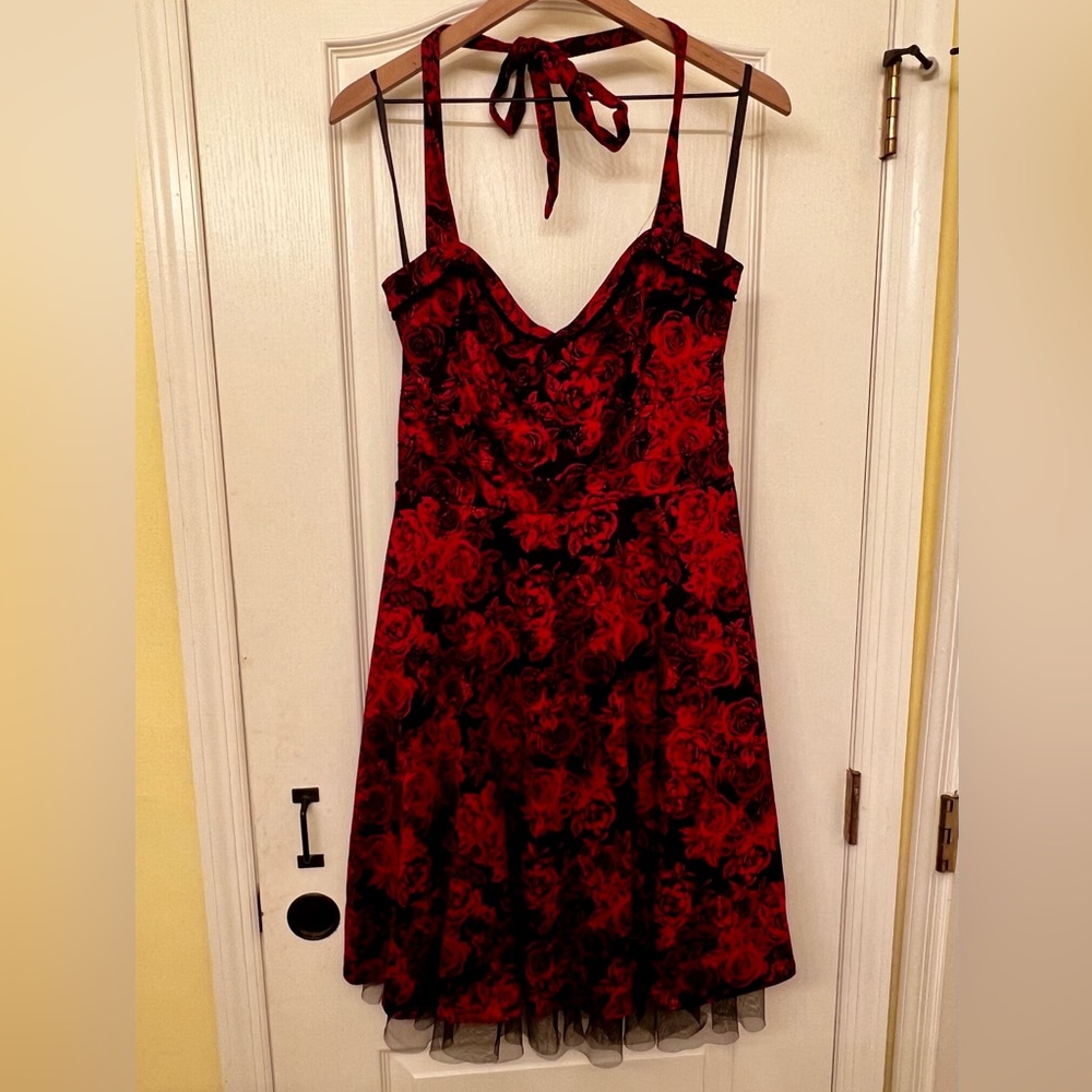 ❌(stolen) XL Red Rose 🥀 Dress